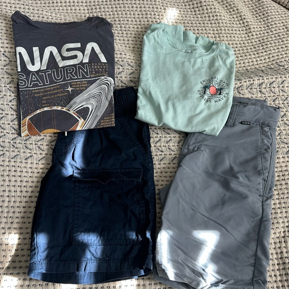 Hurley summer bundle Boys size 8-10 short sets - Picture 1 of 7
